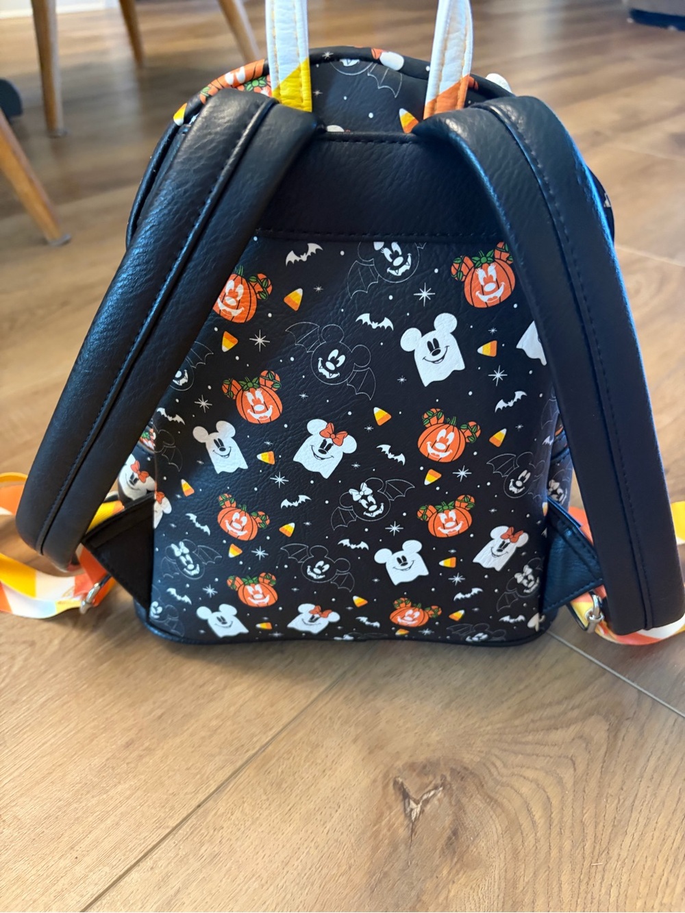 Disney Halloween Loungefly - Black/Orange/Yellow - Picture 2 of 2